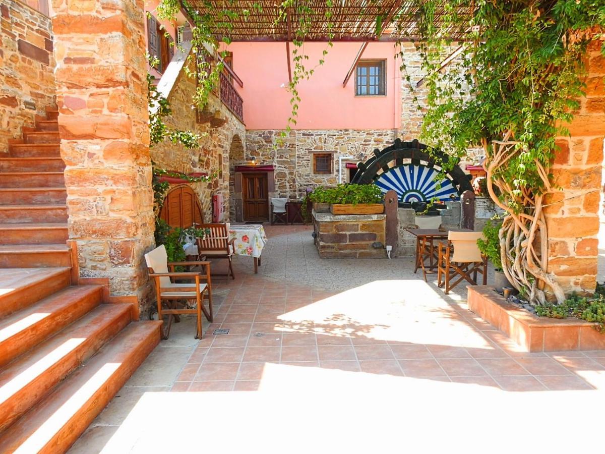 Mouzaliko Guesthouse Mansion Kampochora  Екстер'єр фото
