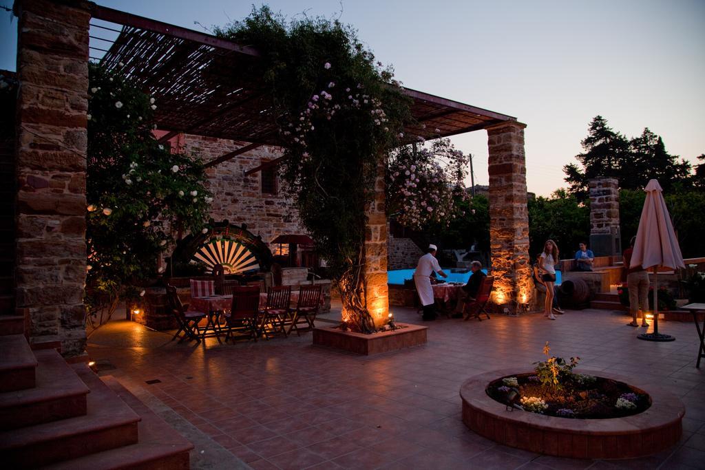 Mouzaliko Guesthouse Mansion Kampochora  Екстер'єр фото